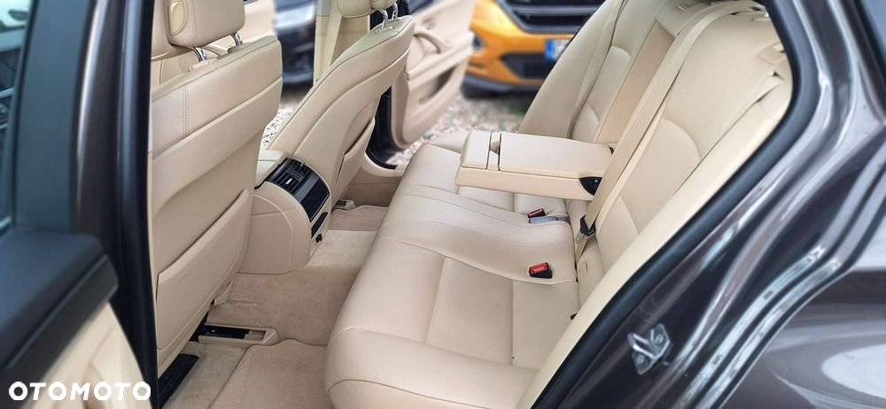 BMW Seria 5 - 19