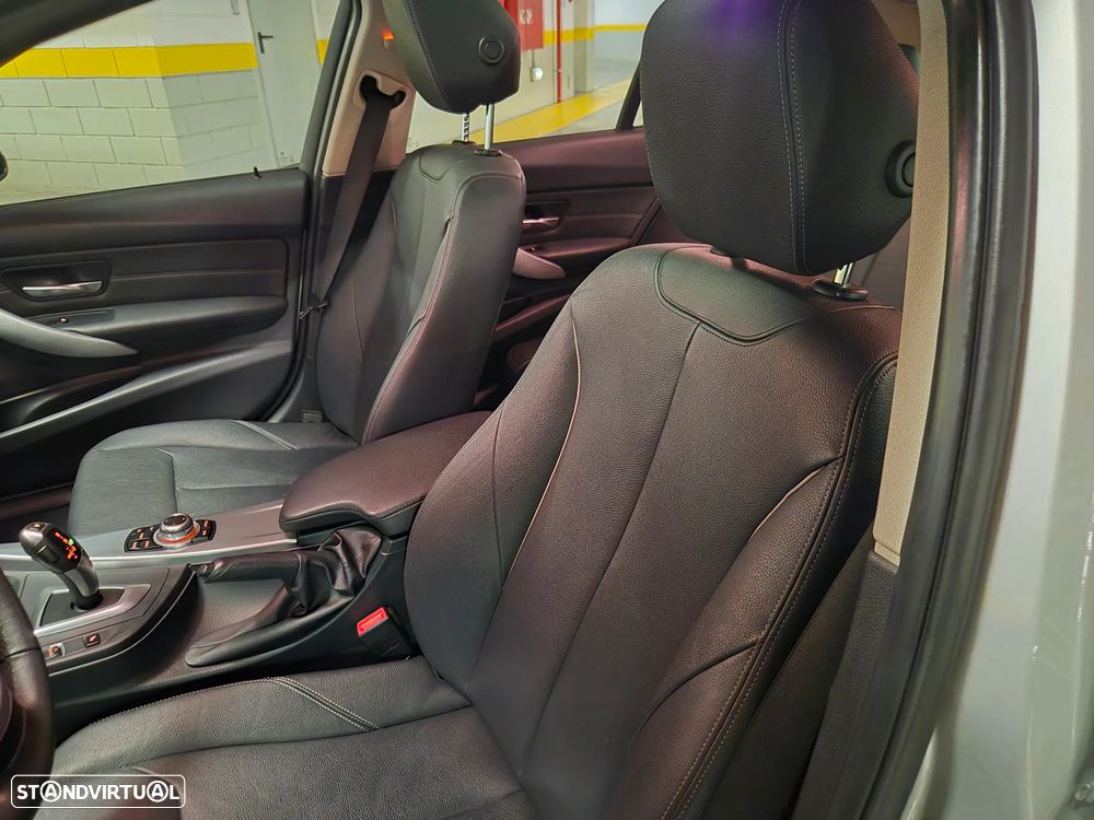 BMW 320 d EfficientDynamics Line Modern Auto - 31