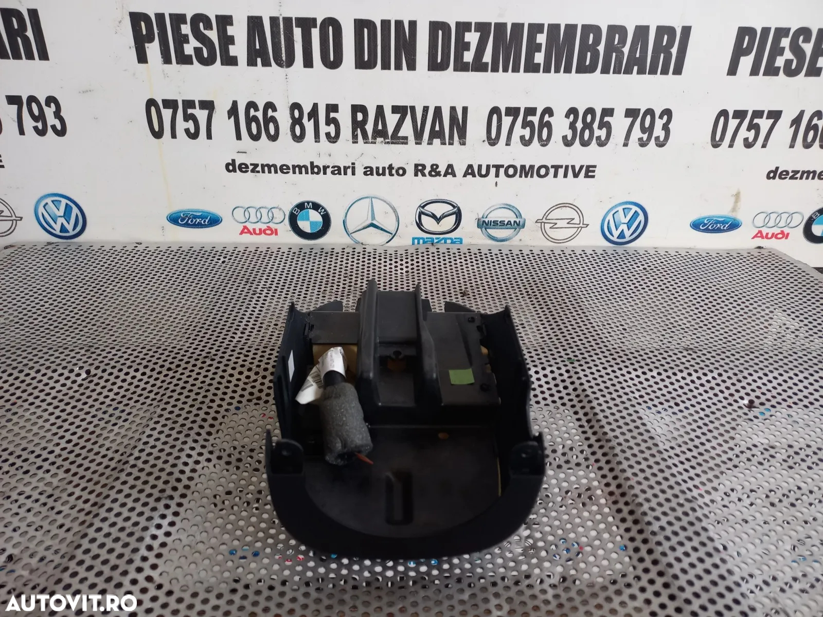 Cochilie Carcasa Volan Audi A8 4H D4 An 2010-2011-2012-2013-2014-2015-2016-2017 Volan Stanga Dezmem - 4