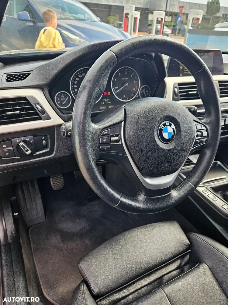 BMW Seria 3 320d Sport Line - 20