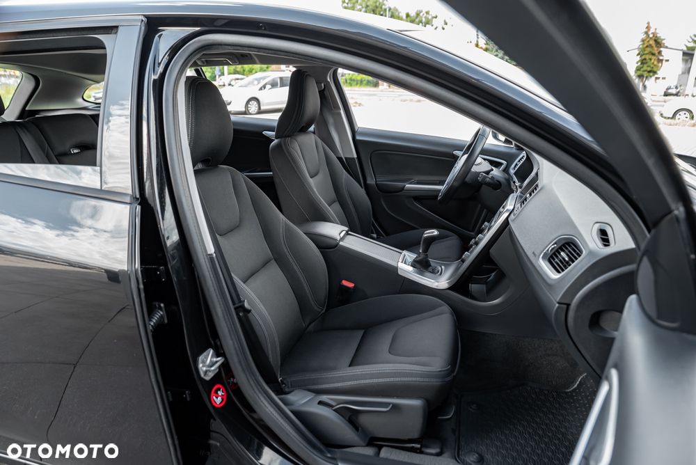 Volvo V60 D3 Linje Business - 23