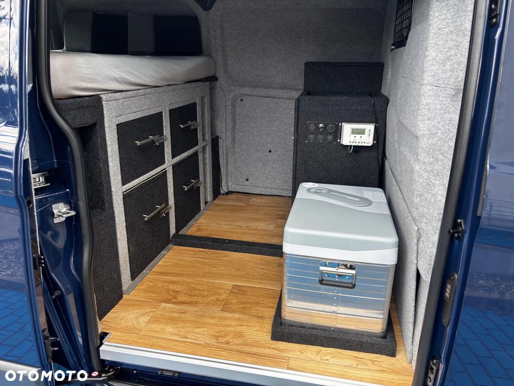 Ford TRANSIT CUSTOM - 12