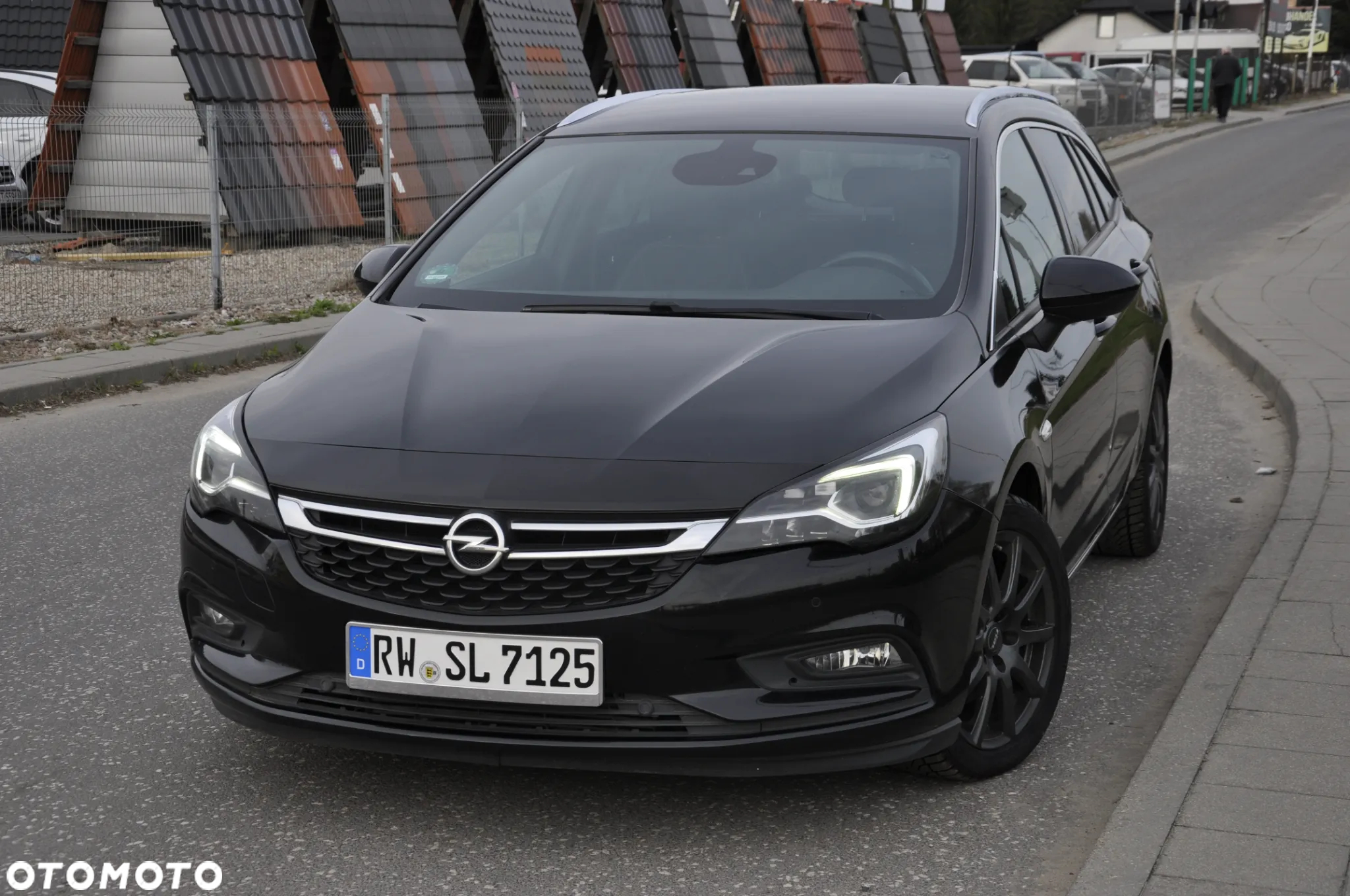 Opel Astra 1.6 BiTurbo D (CDTI) Start/Stop Innovation - 2