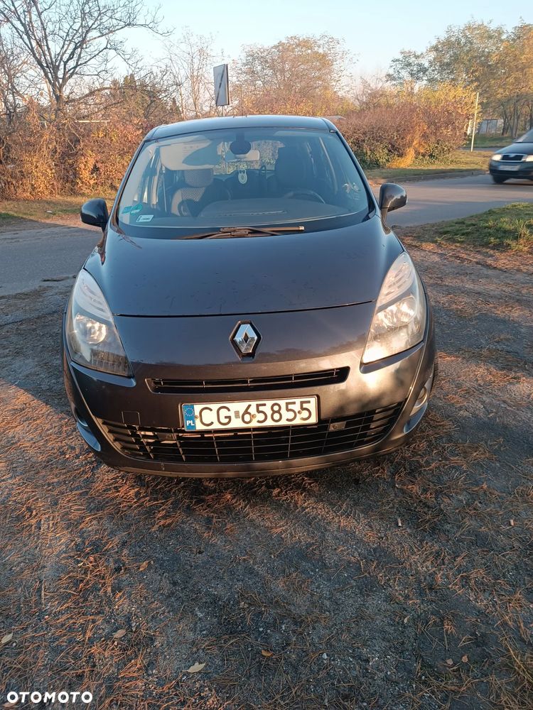 Renault Scenic - 17