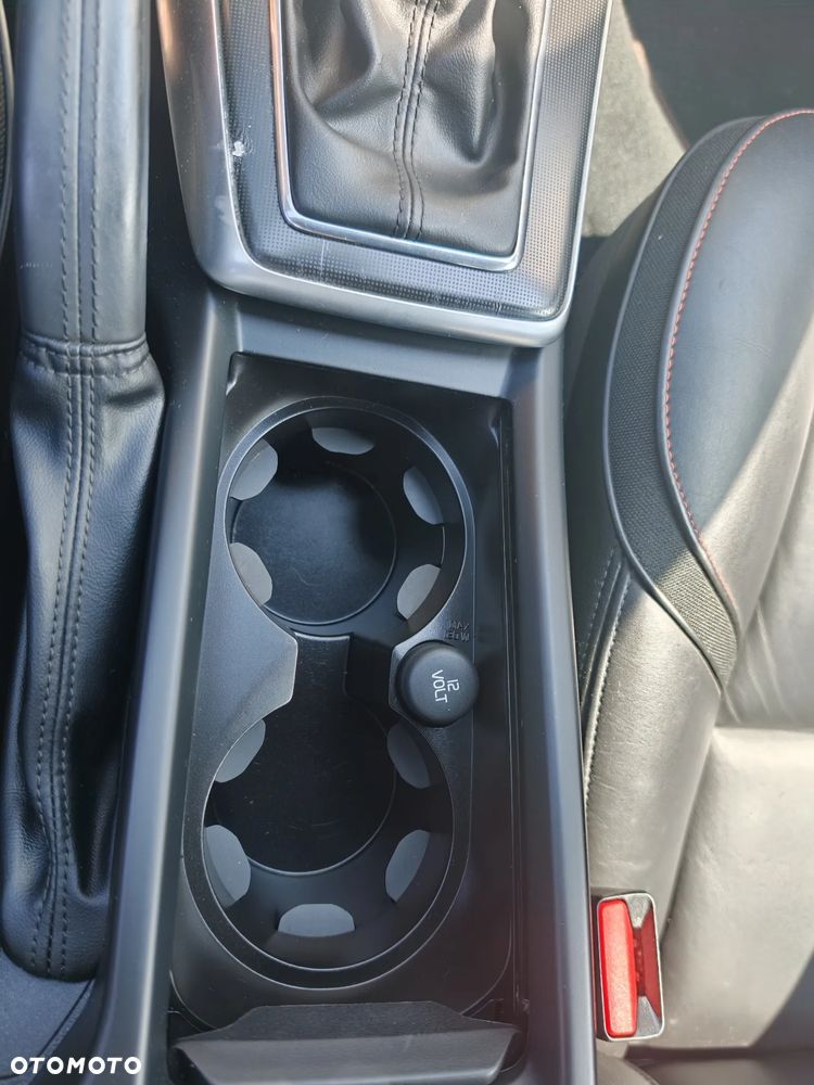 Volvo V40 - 29