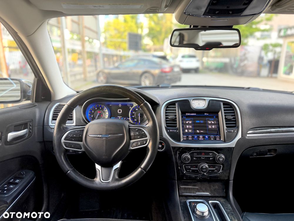 Chrysler 300 - 25
