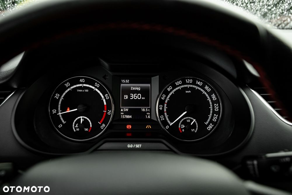 Skoda Octavia 2.0 TSI RS - 34