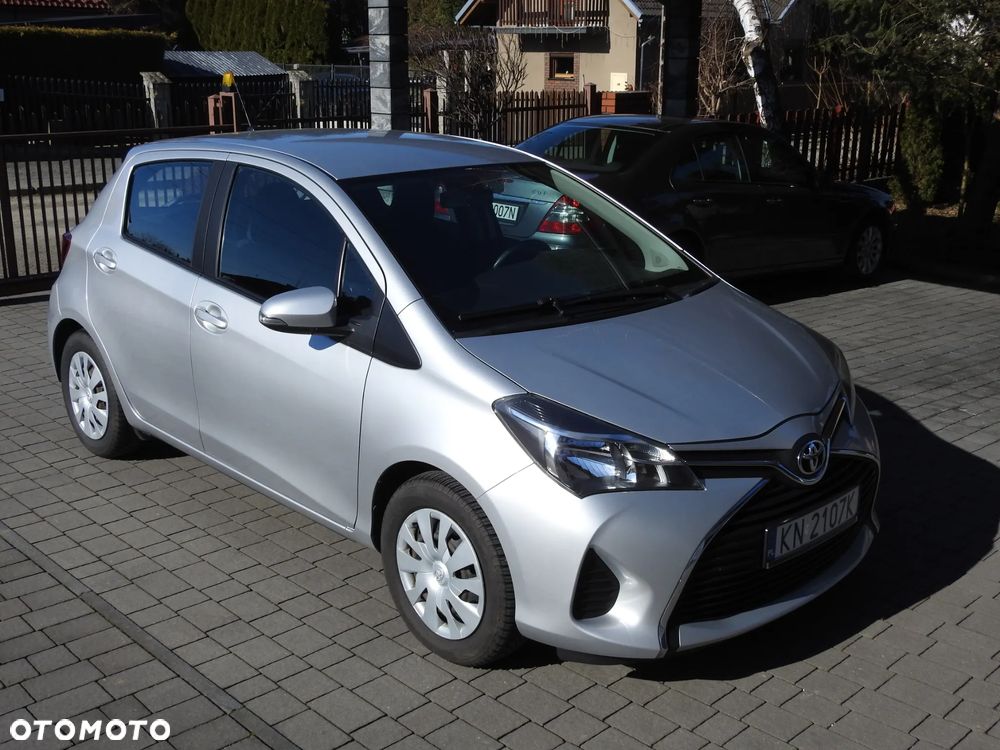 Toyota Yaris 1.0 Active EU6 - 16