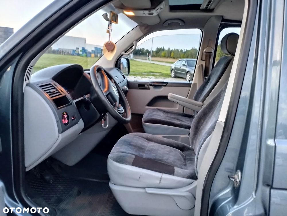 Volkswagen Transporter - 22