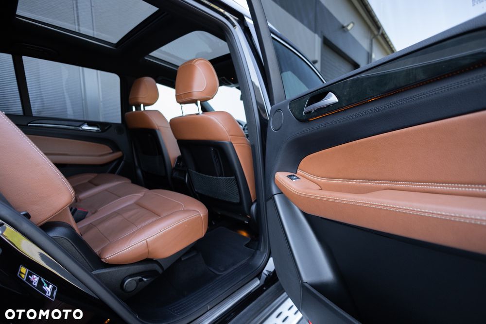 Mercedes-Benz GLS 350 d 4-Matic - 30