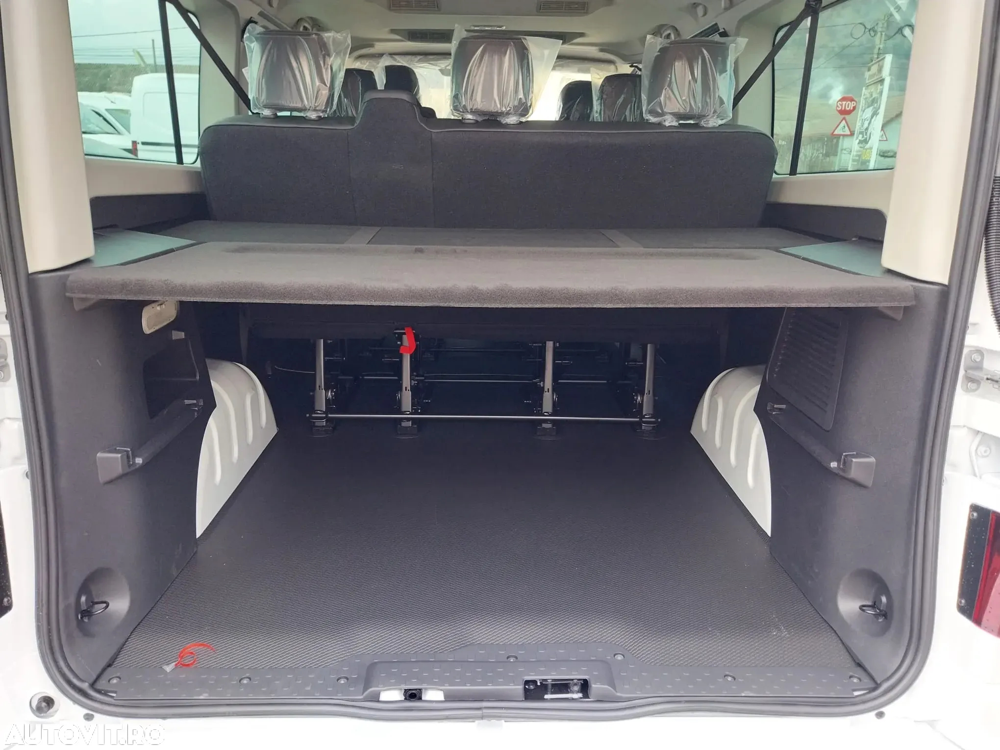 Renault Trafic Combi 2.0 Blue dCi 150 S&S L2 8+1 Zen - 12