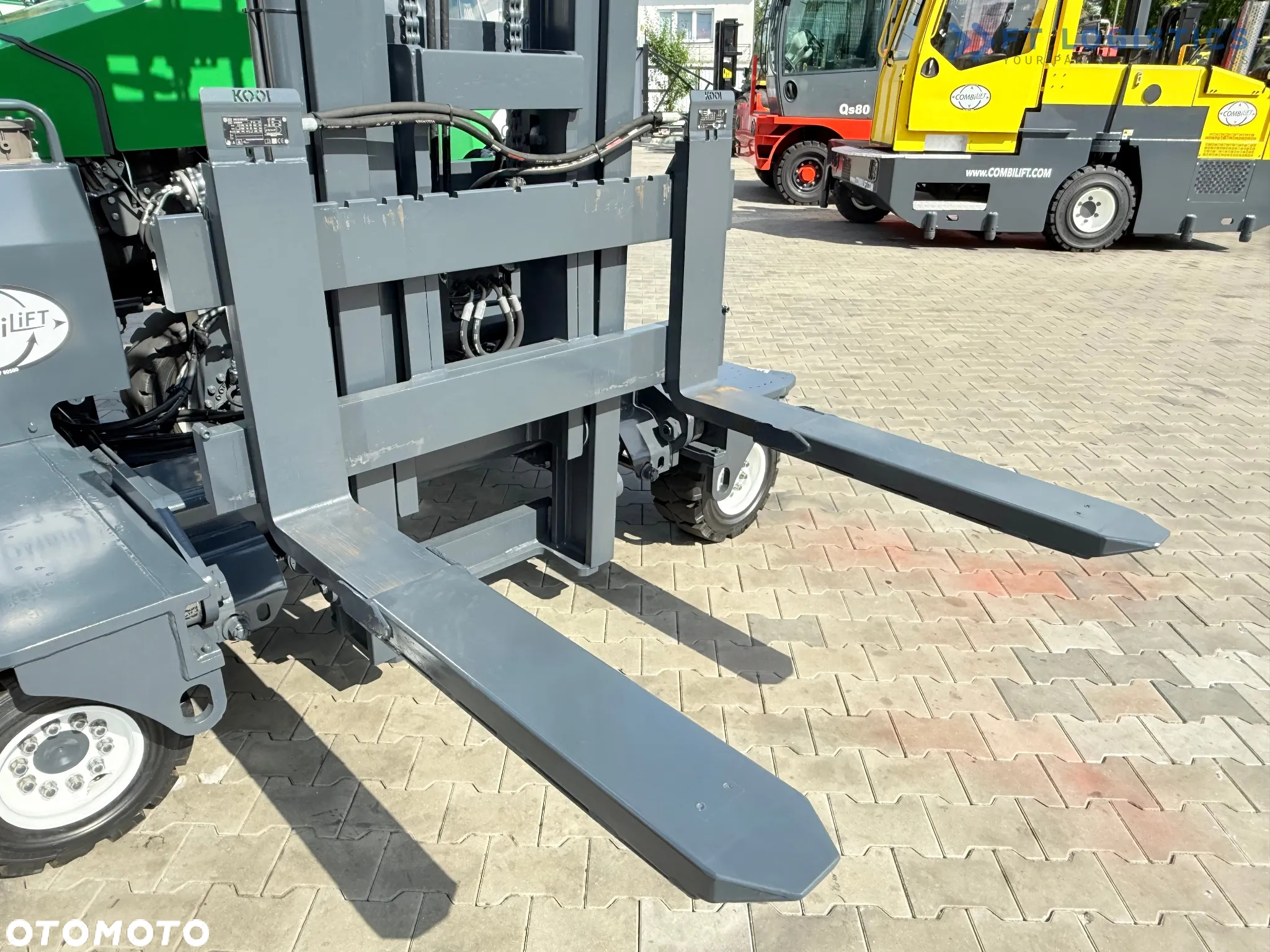 Combilift C3500 / DUPLEX 4100MM / GAS / WYSUWNE WIDŁY / KABINA / OGRZEWANIA + KLIMATYZACJA / JAK NOWY - 20