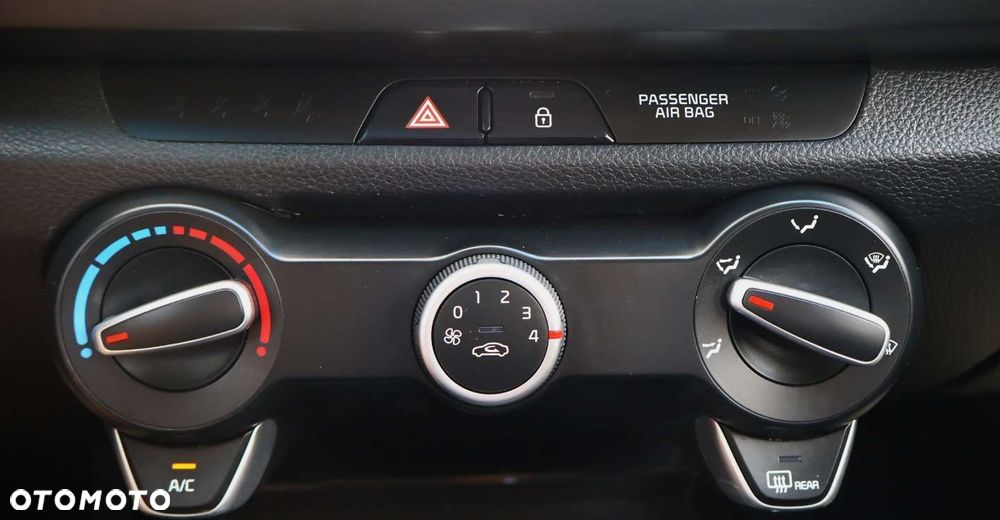 Kia Rio - 25