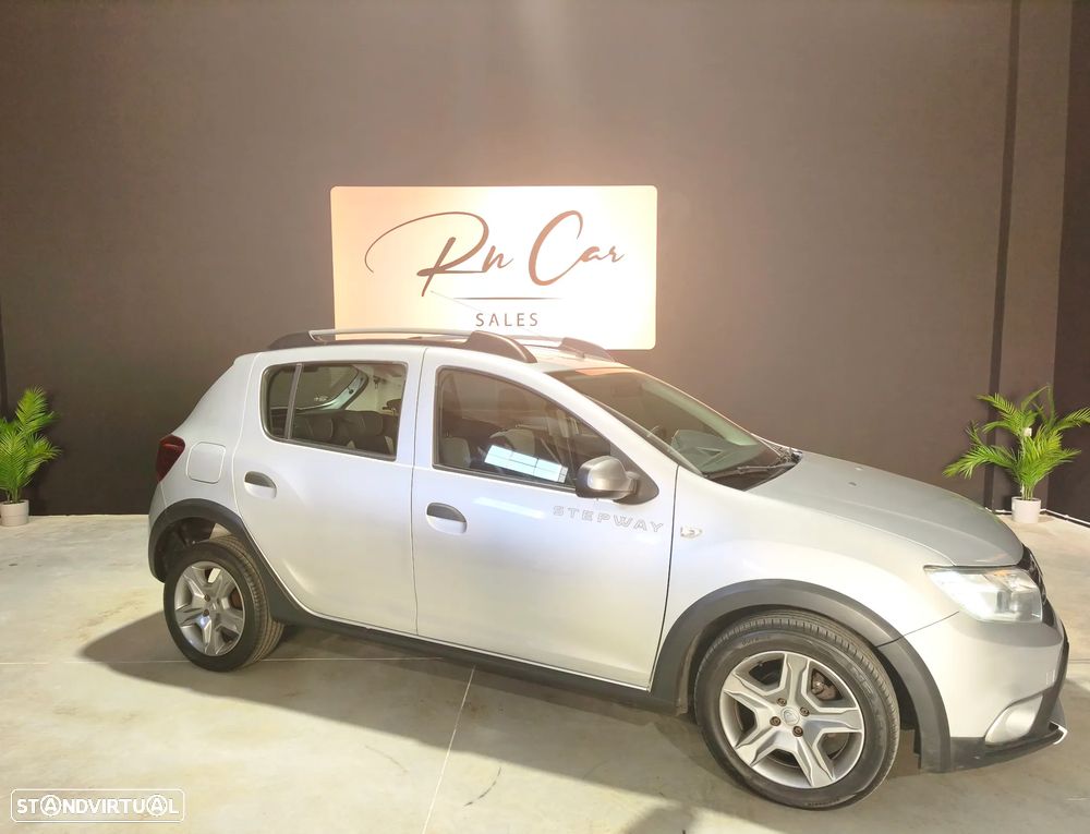 Dacia Sandero 1.5 dCi Stepway - 1