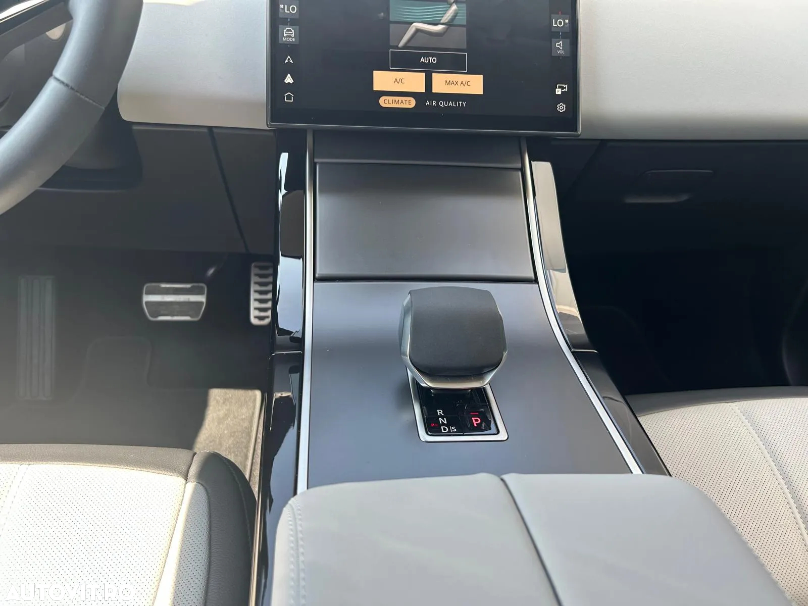 Land Rover Range Rover Evoque - 14