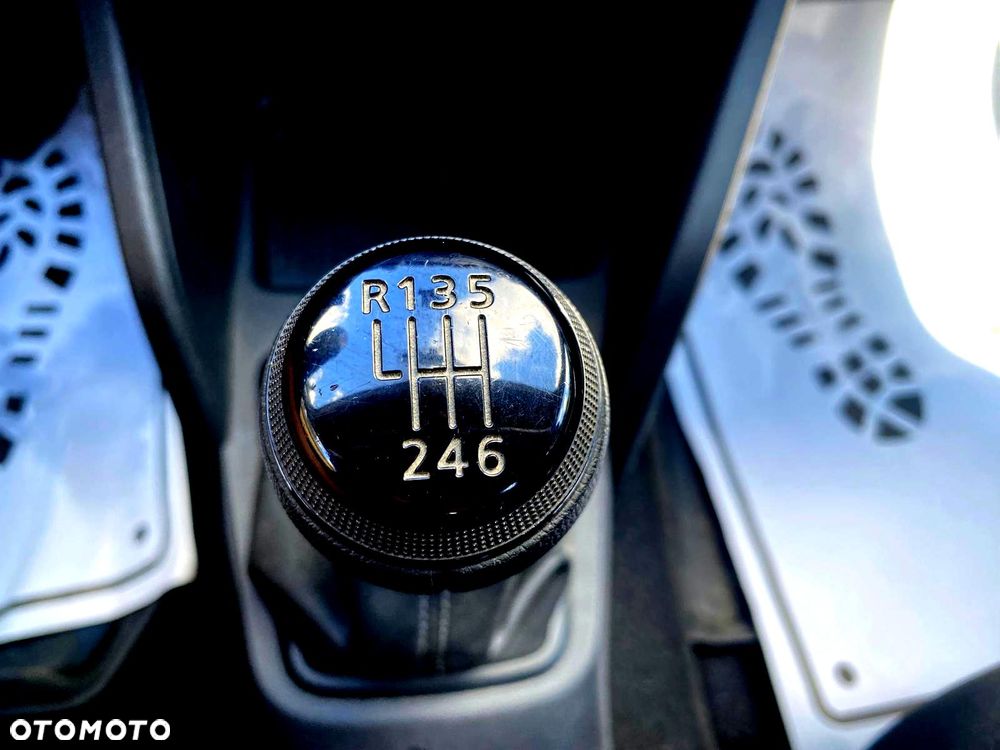 Dacia Duster 1.0 TCe Essential - 13
