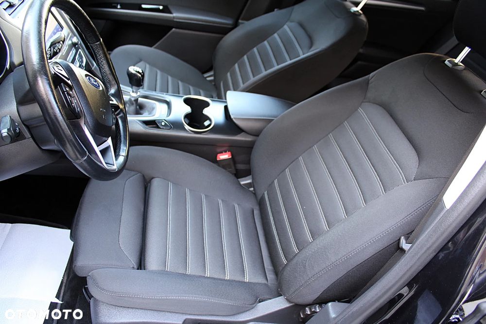 Ford Mondeo - 22