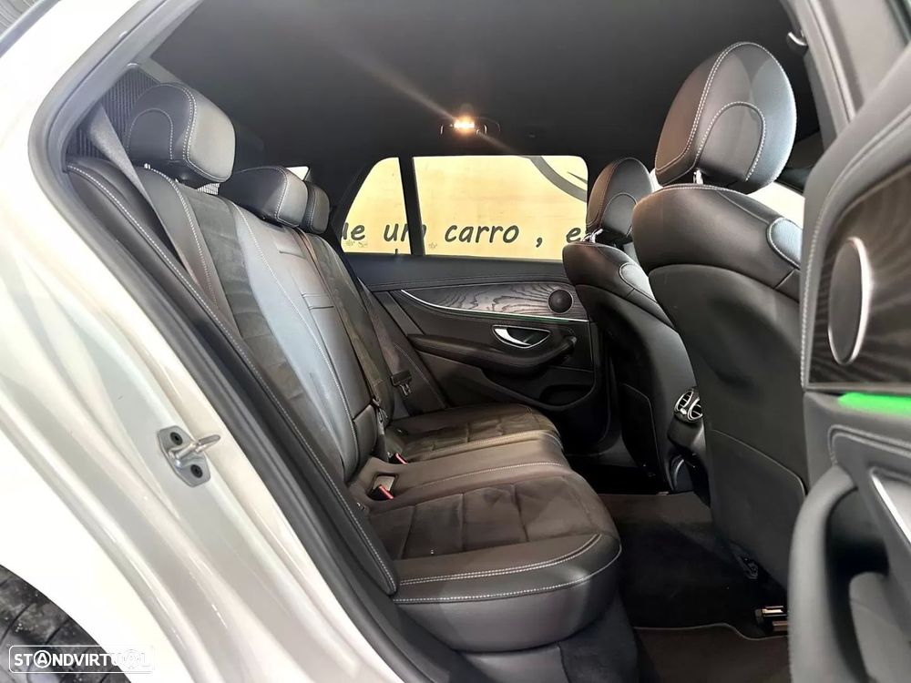 Mercedes-Benz E 300 de 4Matic 9G-TRONIC AMG Line - 18