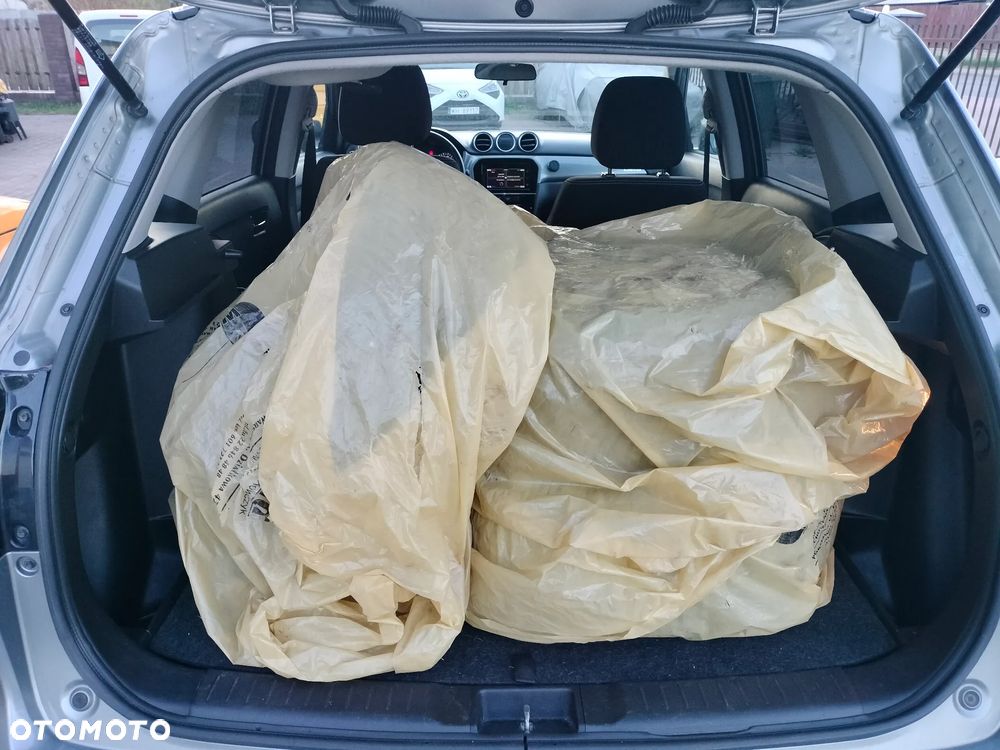 Suzuki Vitara 1.6 Comfort 4WD - 22