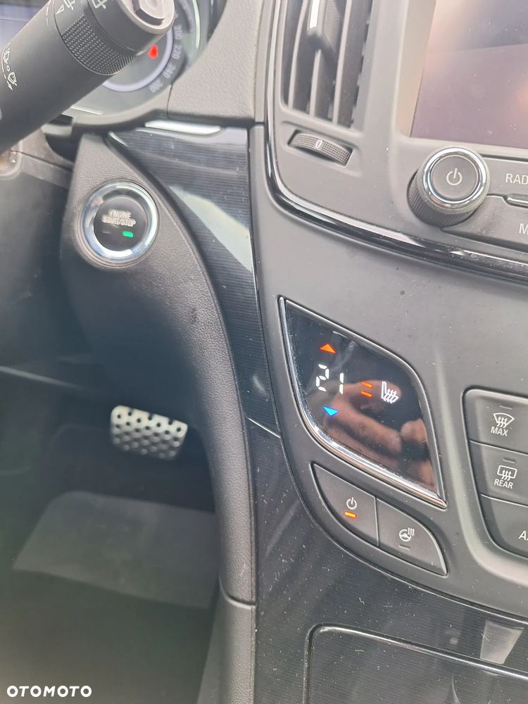 Opel Insignia 1.6 SIDI Turbo Sports Tourer Business Edition - 18