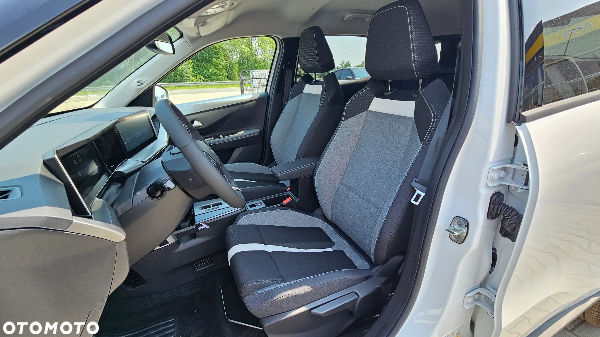 Opel Frontera 1.2 T mHEV GS eDTC6 - 7