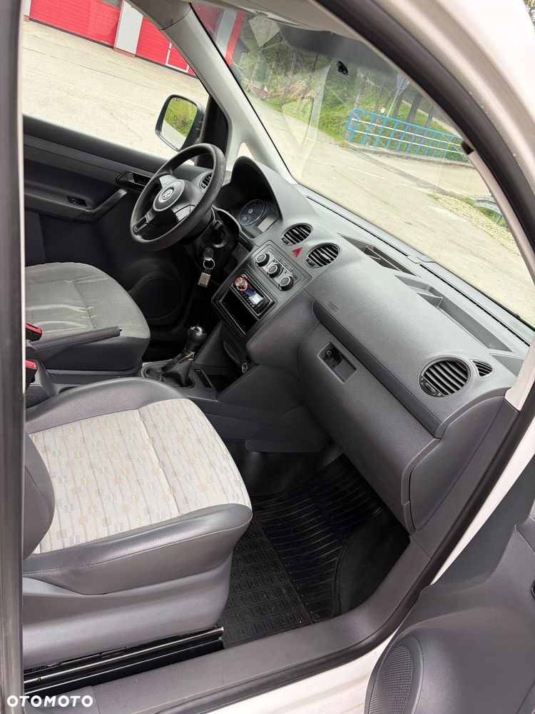Volkswagen Caddy - 11