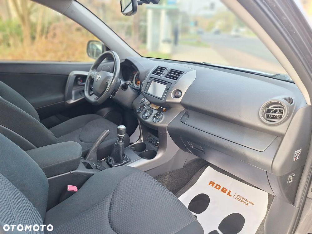 Toyota RAV4 2.2 D-4D 4x4 Comfort - 15