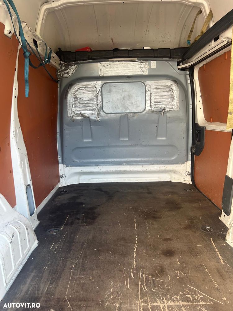 Peugeot Expert - 8