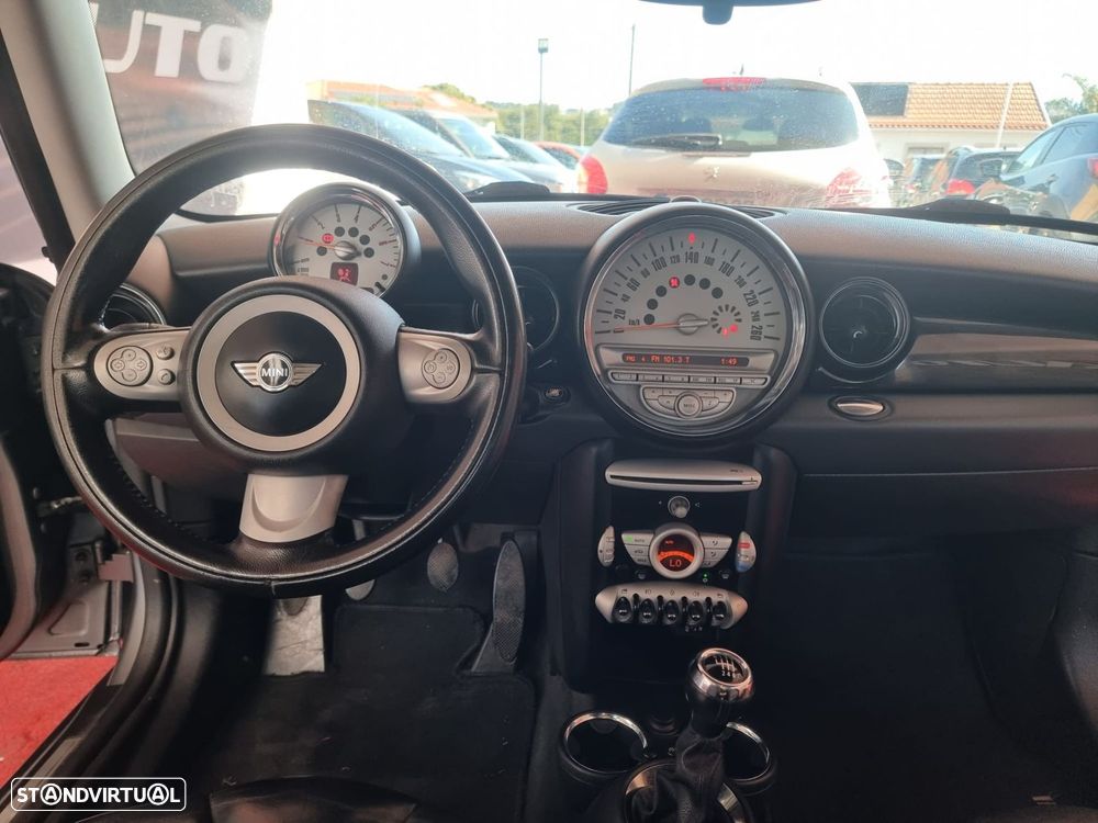MINI 3 Portas Cooper D - 9