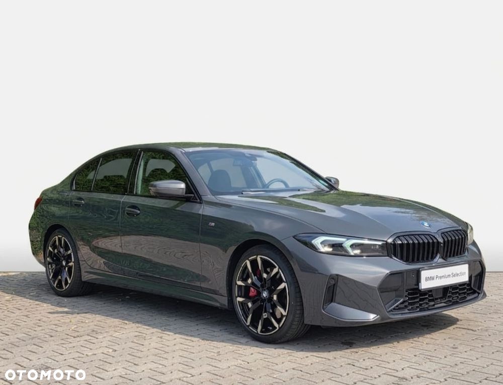 BMW Seria 3 330i xDrive M Sport sport - 3
