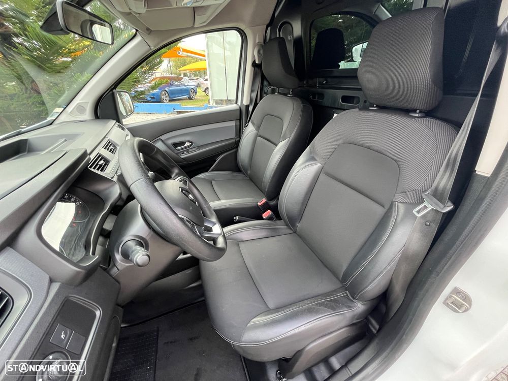 Renault Express 1.5 Blue dCi - 26