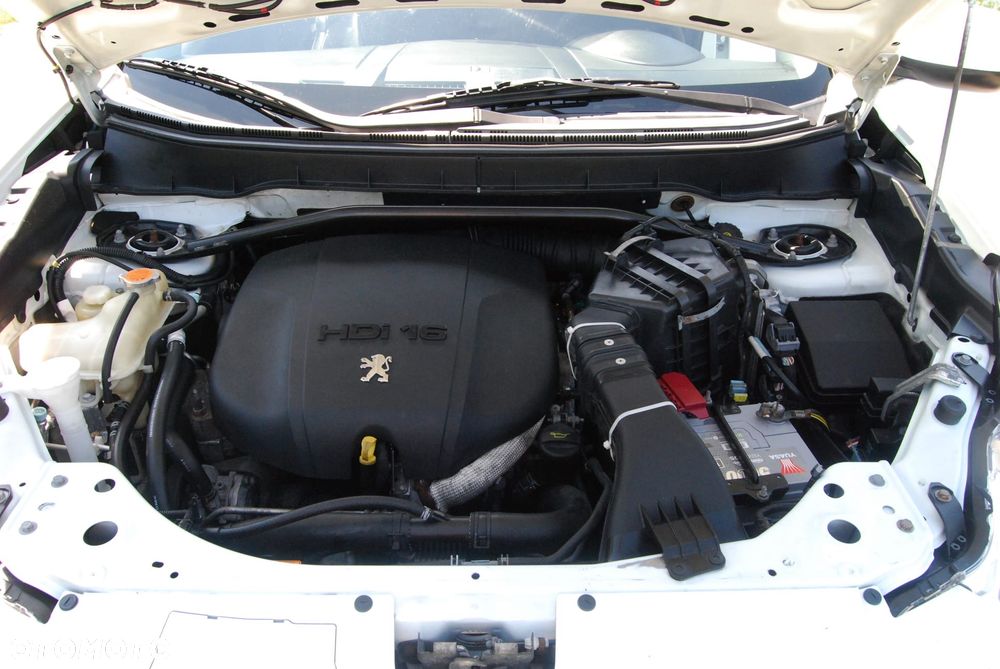 Peugeot 4007 - 37