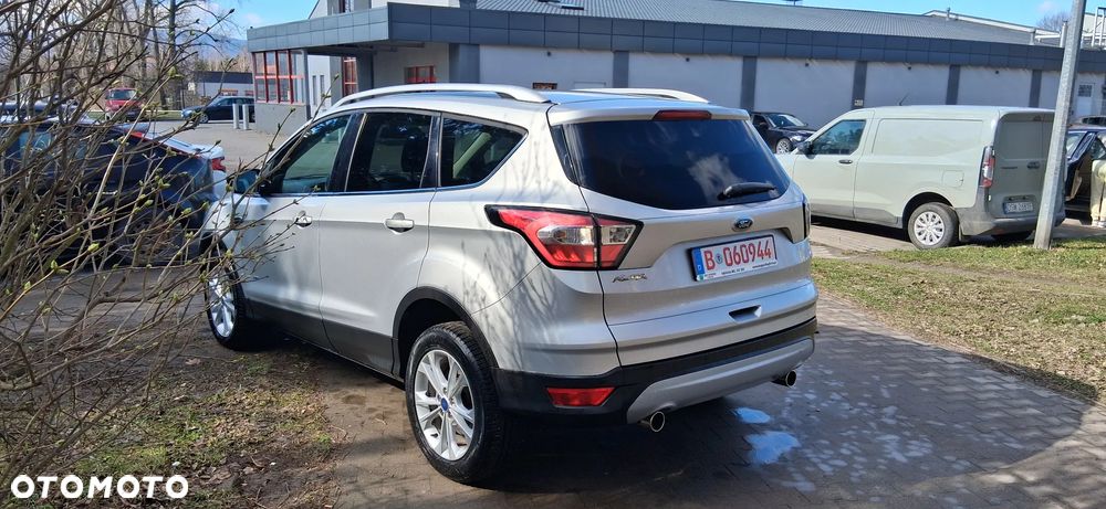 Ford Kuga 2.0 TDCi 4x4 Titanium - 9