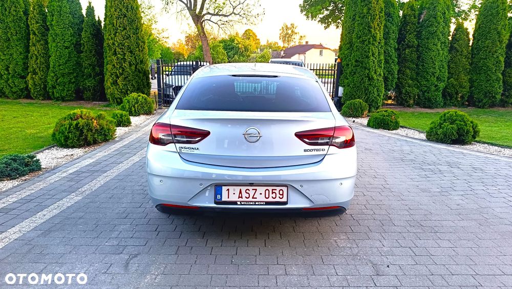 Opel Insignia 1.6 CDTI Innovation S&S Eco - 11