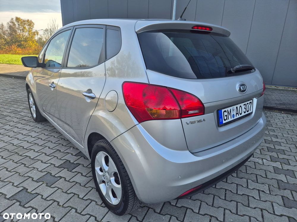Kia Venga 1.4 L - 5