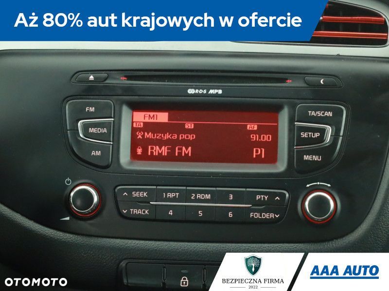 Kia Ceed - 11