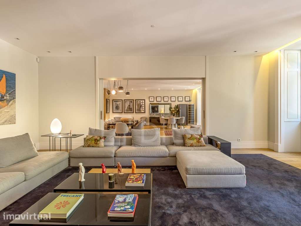 Apartamento T6 duplex com varandas e estacionamento na Av. da Liber... - Grande imagem: 3/47