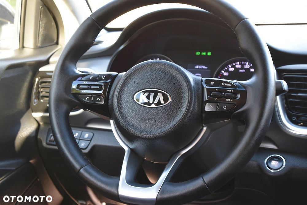 Kia Stonic - 23