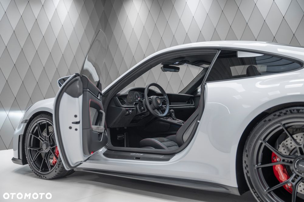 Porsche 911 GT3 - 13