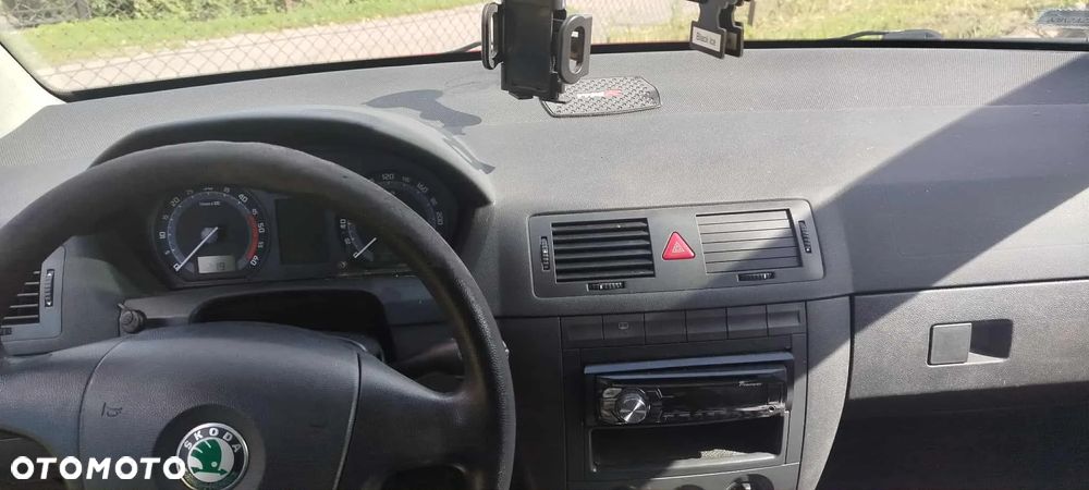 Skoda Fabia - 5