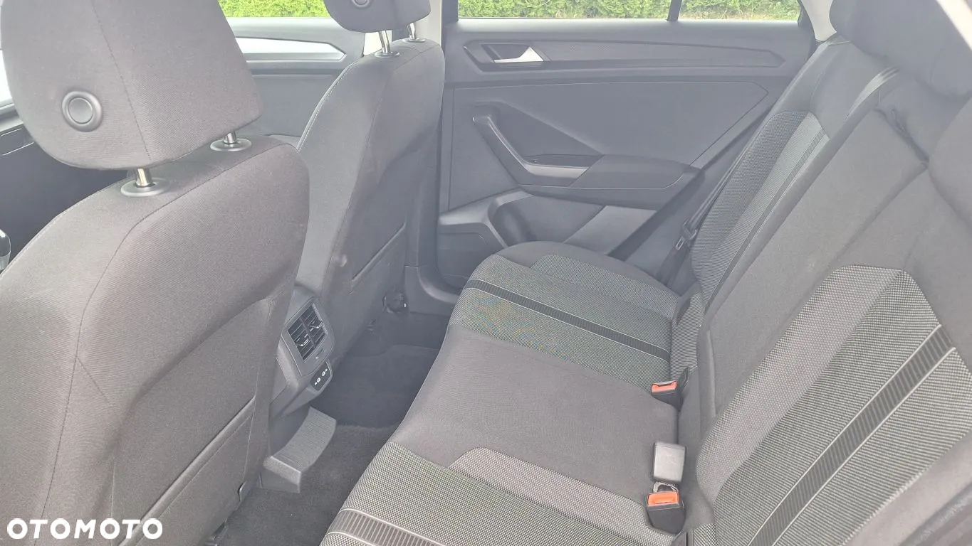 Peugeot 208 1.2 PureTech Active S&S EAT8 - 7