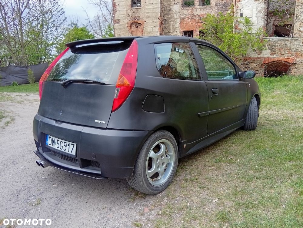 Fiat Punto - 4