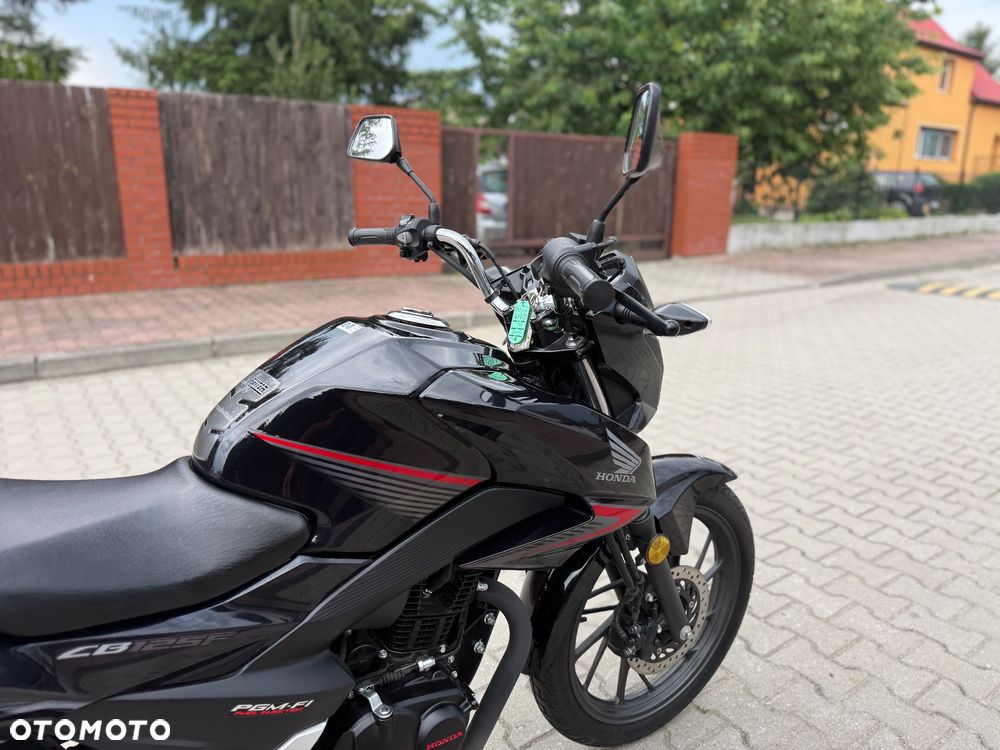 Honda CB - 12