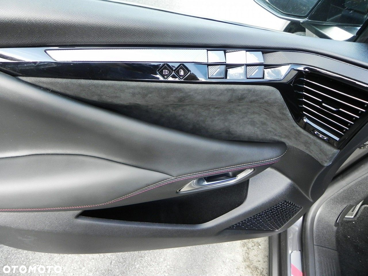 DS Automobiles DS 4 - 16