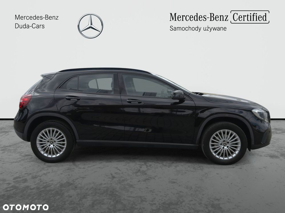 Mercedes-Benz GLA 180 7G-DCT - 7
