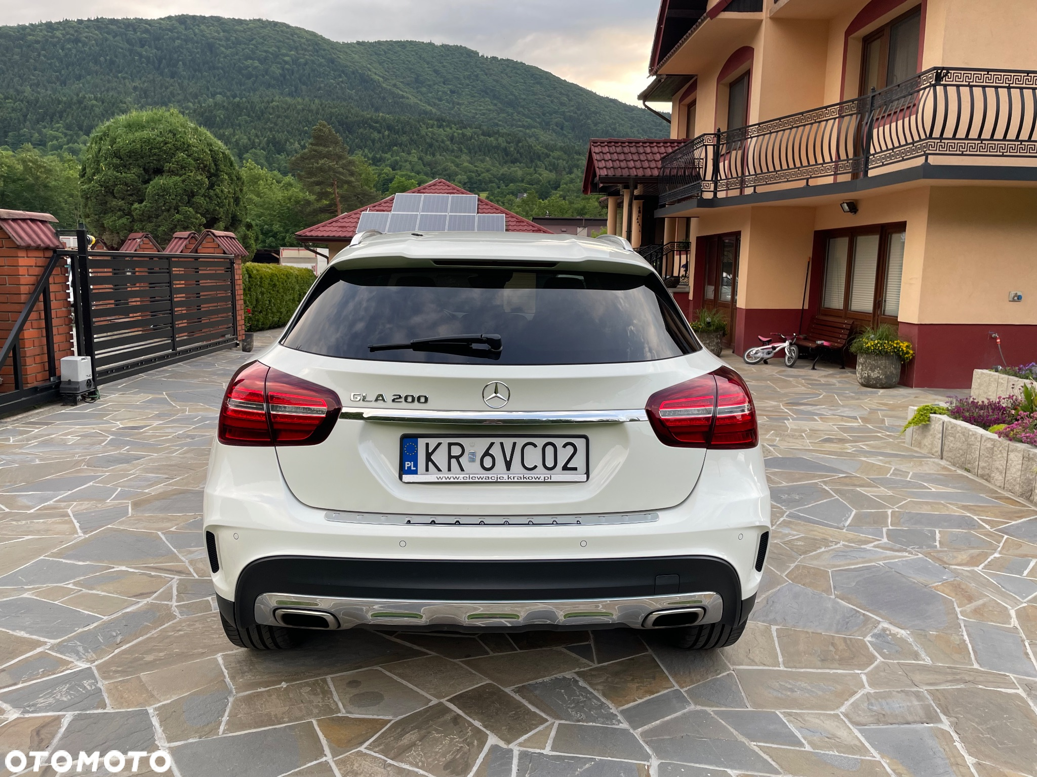 Mercedes-Benz GLA 200 7G-DCT AMG Line - 5