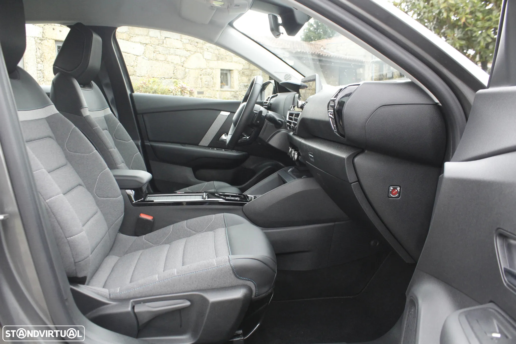 Citroën C4 BlueHDi 130 Stop&Start EAT8 SHINE - 20