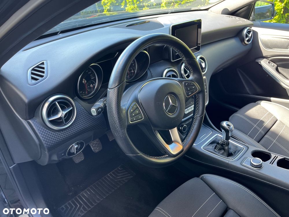 Mercedes-Benz Klasa A 160 SCORE - 8