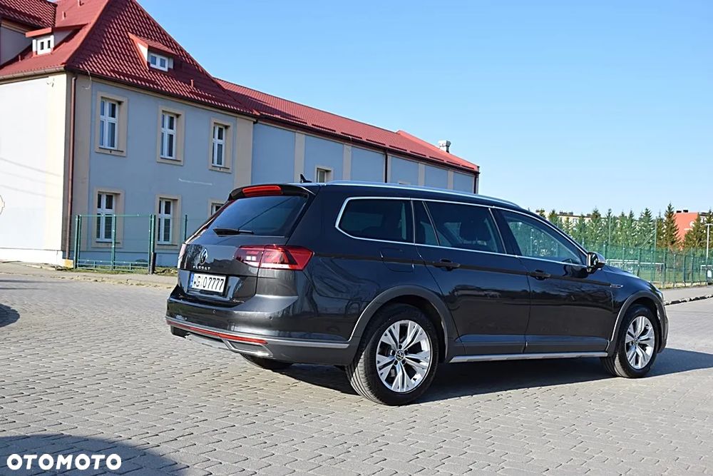 Volkswagen Passat Alltrack 2.0 TDI SCR DSG 4Motion - 7