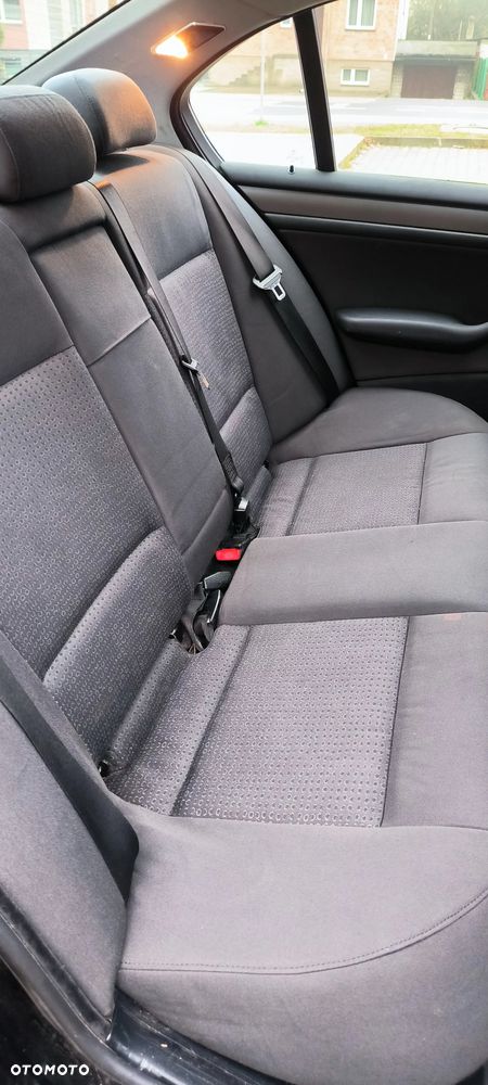 BMW Seria 3 318i Edition Exclusive - 13